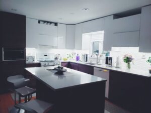 2024 kitchen cabinet color trends